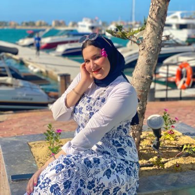 aya_bakosh's profile picture. {إِنَّ اللَّهَ وَمَلائِكَتَهُ يُصَلُّونَ عَلَى النَّبِيِّ يَا أَيُّهَا الَّذِينَ آمَنُوا صَلُّوا عَلَيْهِ وَسَلِّمُوا تَسْلِيمًا}