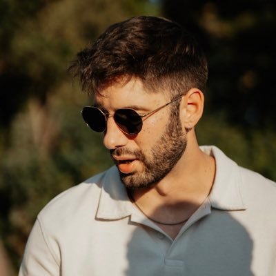 joanamigo17's profile picture. Jugador del @BJKHentbol⚫️⚪️/@munichsports 👟