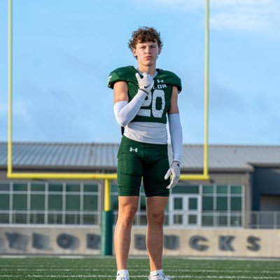Taylor High School Co '27 | Varsity CB/S #2 | Varsity Track LJ, 400m | 5'11 160 | 3.8 GPA | Email : hinesleycayden@gmail.com