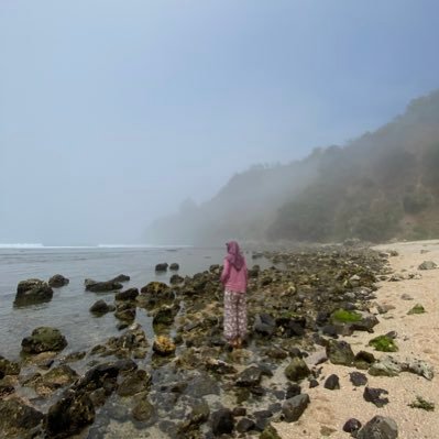 janganngeluhya's profile picture. Bionya kosong, mau diisi namamu?