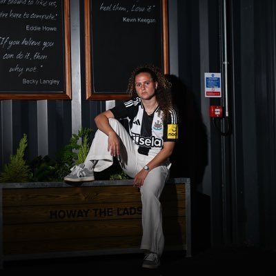 loisjoel_'s profile picture. @cymru | @wassermansoccer