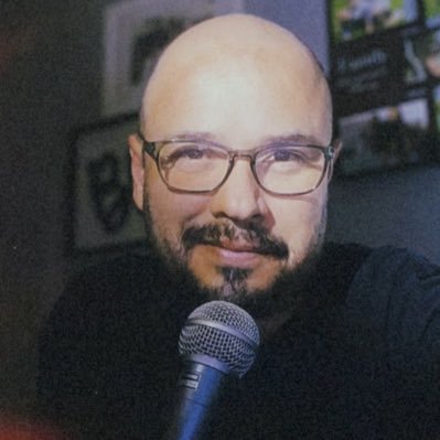 Comunicador de la gracia de Dios! Esposo de Rocio, Papá de Carlos, Cami y Sofy. Pastor de @espanolcalvary @_cbcslv Director de @mision316_