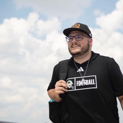 Assistant DFO / Director of Video @OhioFootball |
2024 MAC Champions | 6-straight Bowl Victories | Ohio ‘22 B.S.M. B.B.A.
