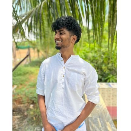 karan8098's profile picture. Live let live.... 🙂

Insta : karuna_karan_s