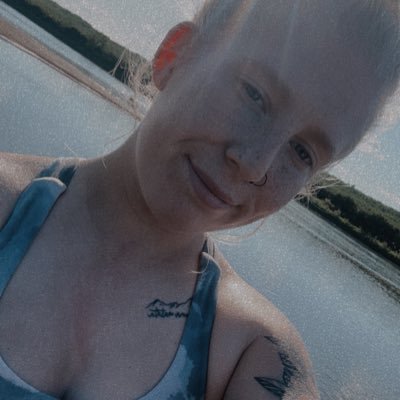 pheathcote16's profile picture. 