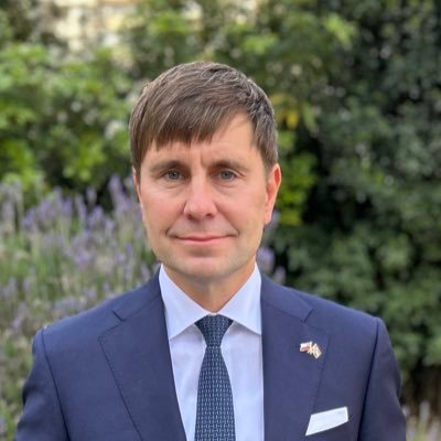 Cuenta de Twitter oficial del embajador de Noruega en Chile y el Perú. Facebook (https://t.co/FQBNAwjrsC) Instagram (https://t.co/zbo8i9aQ4O) ✉️emb.santiago@mfa.no
