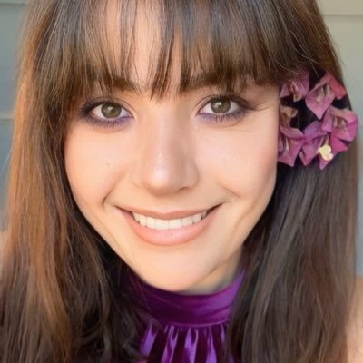 bkrglhn's profile picture. Sosyal medya işçisi, kız annesi, solak, 🦅🖤🤍 🐾🌱‘Görecek günler var daha!’