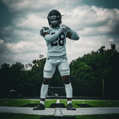 5’9 , 170 CB/WR / 40:4.49/513 903 0614/3.6 GPA Email {hzarius@icloud.com} or {260011@mchs.org}