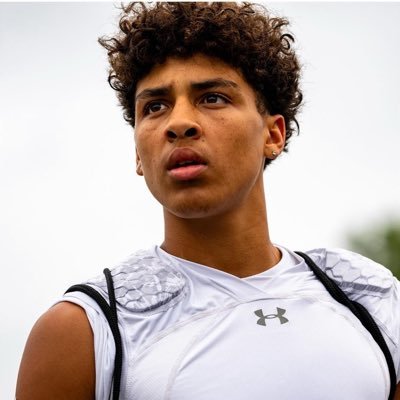 Zachary Lindsay Profile