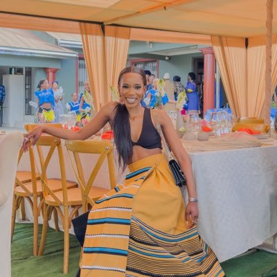 in my element 👑please follow @Travelselaine|IG @mablomobyelaine💐⭐️|🚧🚧🚧👷🏾♀️👷🏾♀️