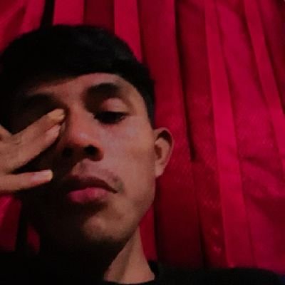 Jangan baper ini hanya Twitter.Apapun keadaan-nya jangan lupa nge-Tweet.