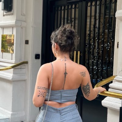 hhaleozcan's profile picture. ɪᴛ ɪs ᴡʜᴀᴛ ɪᴛ ɪs