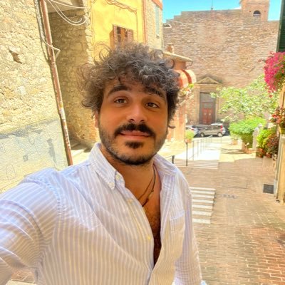 Professor d'Economia. CCOO - Educació Pública. Cooperació al Desenvolupament. La enseñanza como valor de progreso y de justicia social. @CCOOeducacio @CCOO