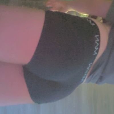 she/her, pan, 19, mtf (not on E), dm for pics