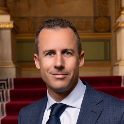 British High Commissioner to Cameroon and non-resident Ambassador to Equatorial Guinea. Previously in 🇪🇸🇭🇹🇧🇷🇪🇹.