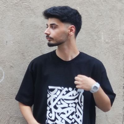 rizazafari's profile picture. 💜