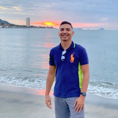 Streamer de Twitch: IscoJmz | IG: IscoJmz | Me gusta el FIFA, Dead By Daylight y el Fortnite