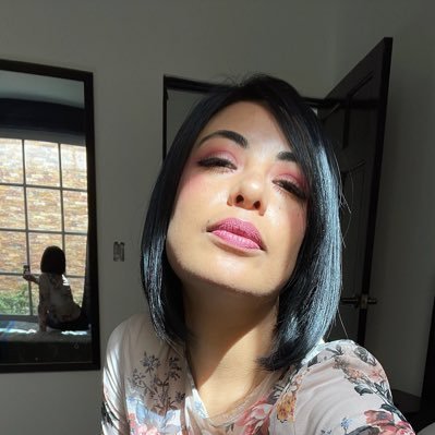 nadiapintadoir1's profile picture. Éste mensaje se autodestruirá...