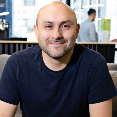 luislucido's profile picture. 😬