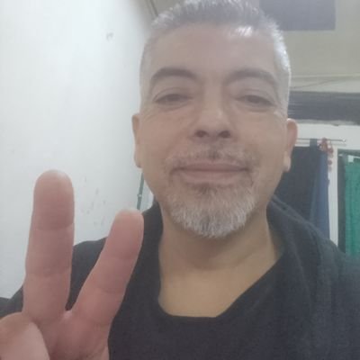 Ser feliz es una opción. Eternamente agradecido a Néstor y Cristina.Hincha de RIVER. Bahía Blanca mi ciudad natal, ahora en capital desde 2020 . agradecido