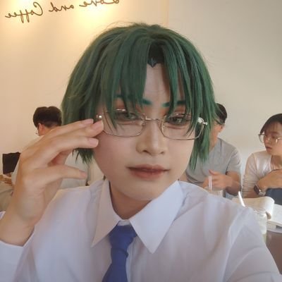 23 | 紅月3人P、ValkyrieP、KnightsP
ほとんどはフェイスブックで活用しています。そこでコスプレとダンスカバーを載ります。
インスタを使いません。Xは日本人の友達と話すところです❀