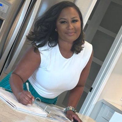 Mom of 2, sister, daughter, friend, proud member Alpha Kappa Alpha Sorority, Inc.💗💚, CEO of Get Into It Athleisure Apparel, and REALTOR®️
