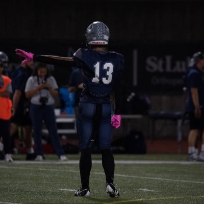 Dieruff Hs (PA) 🏈🏀| https://t.co/0IDMEgo8k2| C/o 2027| WR/RB🏈 PG🏀| Phone 484-767-2001| Email derwyn.deris09@icloud.com |