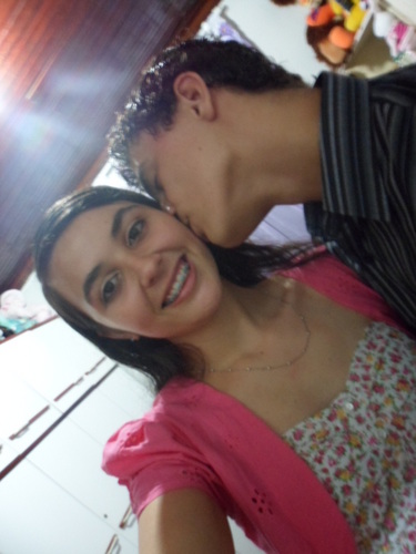 humm o que dizer d mim? falar de si mesmo é meio dificil ^^ mas amo a vida e adoro fazer amigos de verdade!! adoro jogar Ragmaniacos/Prometheus ^^ Te Amo Maicon