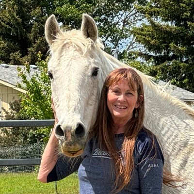 I help women heal trauma energy by combining neuroscience, sound therapy & energy medicine. No more: people-pleasing, anxiety attacks, or toxic relationships.
