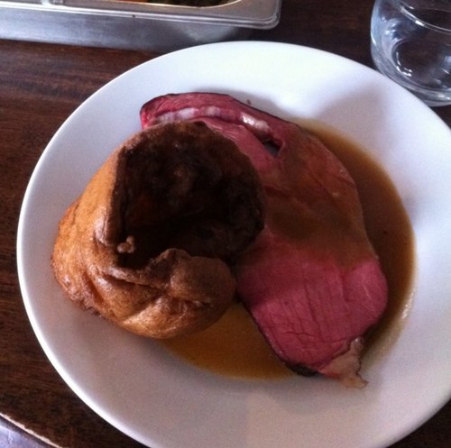 We are local people that love our Sunday roasts, so we have started a blog to review the pubs and restaurants we go to. Feel free to comment.
