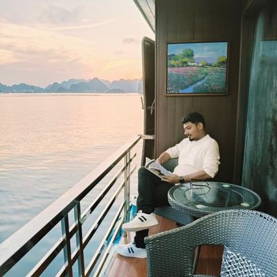 Sivaprakashja's profile picture. Think