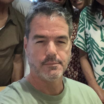 Author of Sent Tenses: provocative, mobile-first fiction featuring serailized works sent to your inbox. https://t.co/L8zuUELRLY