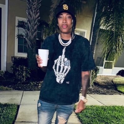 Instagram:@ra.millian I BE ON HERE JUST POSTING SHIT & WATCHING PORN😂🫠🤷🏽♀️