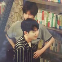 潮汐锁定 (@azy1225yh) Twitter profile photo