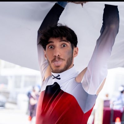 ChrissyTbeau's profile picture. LHS GRADUATE🇺🇸🇺🇸🇺🇸🇺🇸 Im a SUPER gay , I LOVE color guard and I love my fam🏳️‍🌈🏳️‍🌈