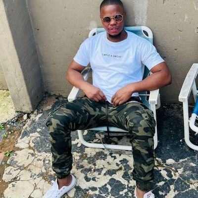 Senzoce91344487's profile picture. SENZOCELE199@GMAIL.COM LUXURY  EDITION CEO..NO1 fan of @akaworldwide @kaizerChiefs fan