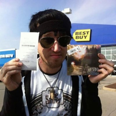 theyluveloisa's profile picture. 