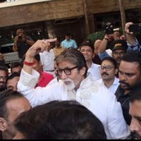BIG B (@bigbonlyamitabh) 's Twitter Profile