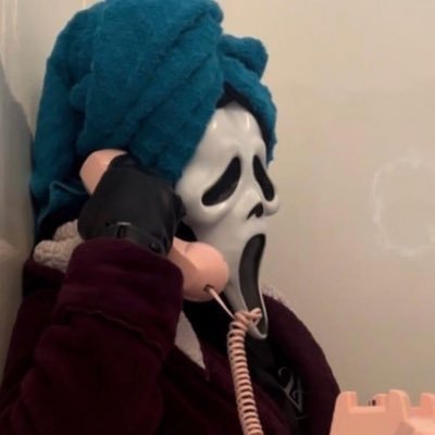 Chrosmo_'s profile picture. 20 + // They/Them// Artist and Animator