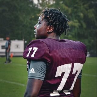 AsantiJohnson74's profile picture. ‘Class of 2028’ Football offensive Guard/Tackle HT:5’9 WT:210 4.0GPA 2 sport 🏈🏃🏾#BRand Email:asantij049@gmail.com #256-307-4940 #LLPD7