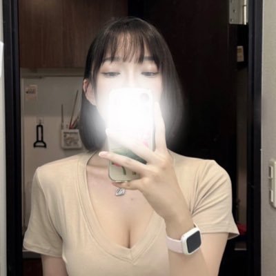 sana_s_v's profile picture. 