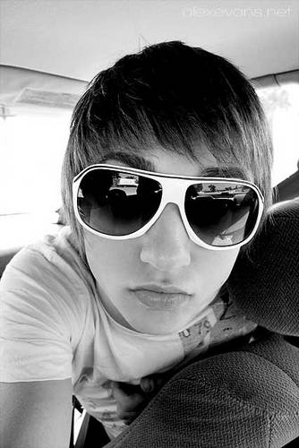 venderdiman's profile picture. I am interested in different ways of earnings of money by means of a network.