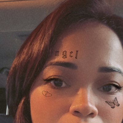 _aimieazizan's profile picture. Mom talks. Late 30s, still mustering the confidence to be body positive. 68000 proud. 💕