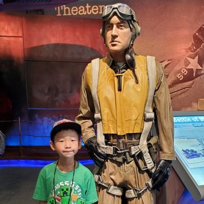 Early investor of $PLTR, $HIMS and $TSLA. Daily user and also an investor of $HOOD