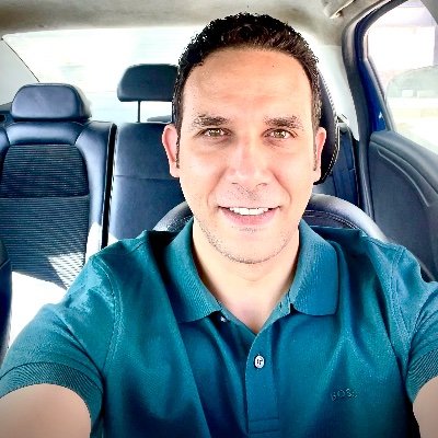 AhmedE_'s profile picture. Tech Whiz