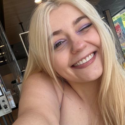 SENSUALSCORPlO's profile picture. STRICTLY 18+ | 25 | STRICTLY no meetups or video calls | she/they | 🏳️‍🌈 | send me a tip to quickly get my attention 💋