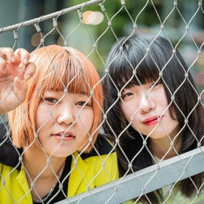 日常毒舌POP⚡︎ Gt&Vo.Miho @zipout_miho Ba&Vo.Mizuki @ba_rsm ライブはワチャワチャしてて楽しいよ✩12/9はメメとツーマン⭐️