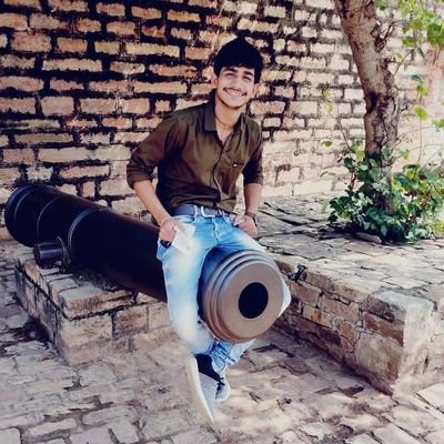 Abhi_nay_shek's profile picture. 