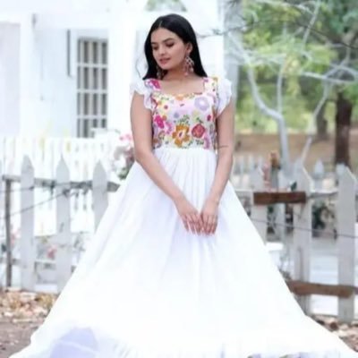 Naughystar's profile picture. Follow back💯💯💯💯💯