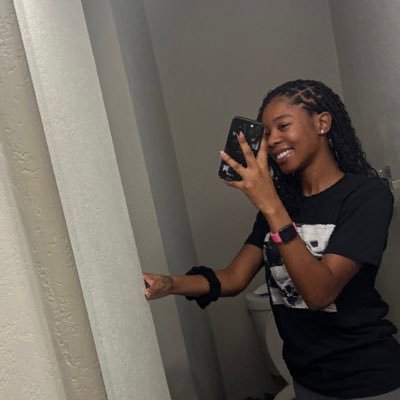 GianiiiiC's profile picture. PEACE Y’ALL!